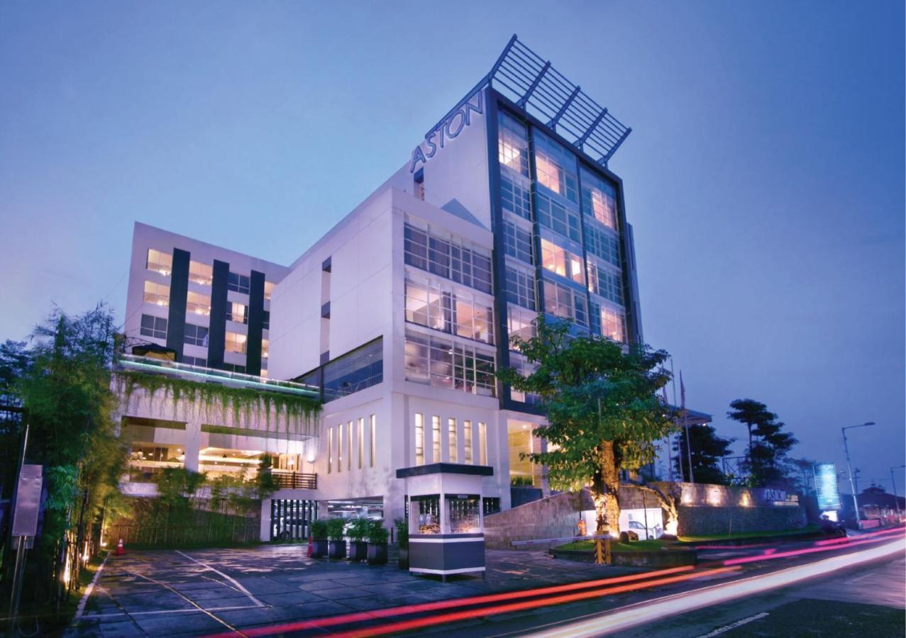 Aston Jember Hotel y Centro de Conferencias Exterior foto